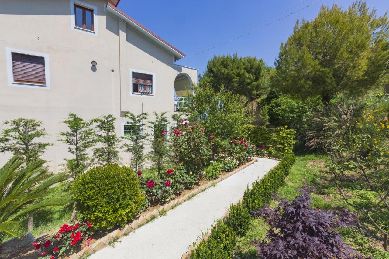 B&B La Casa Di G.G. Гроттамаре Экстерьер фото